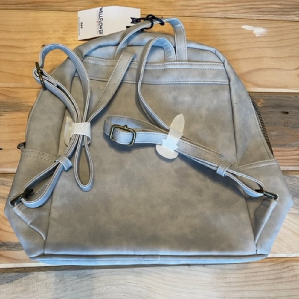 Wallflower BackPack Purse - Picture 5 of 5